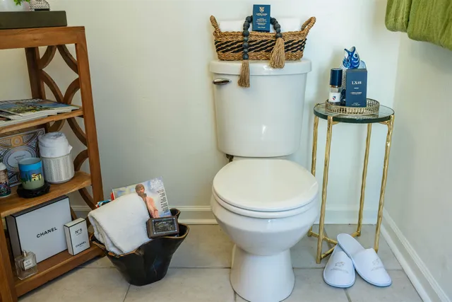 $394,500 | 2946 Foxcroft Drive, Tallahassee, FL 32309