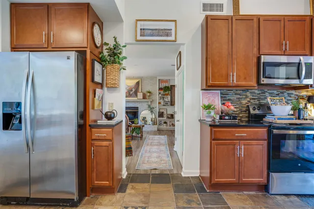 $394,500 | 2946 Foxcroft Drive, Tallahassee, FL 32309