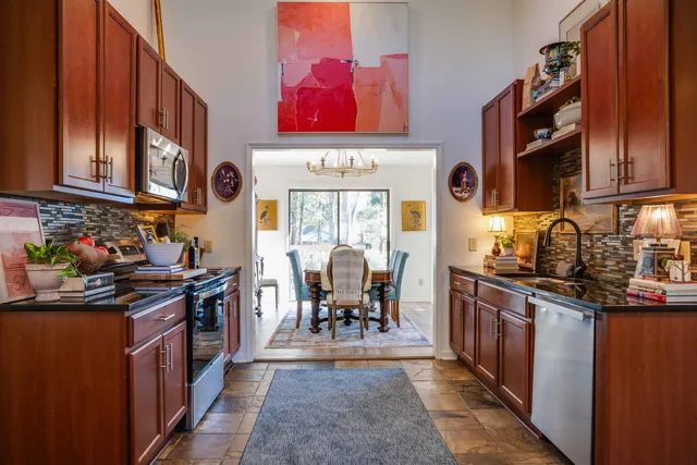 $394,500 | 2946 Foxcroft Drive, Tallahassee, FL 32309