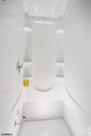 $1,800 | 21 South Little Rock Avenue, Unit 1, Ventnor City, NJ 08406