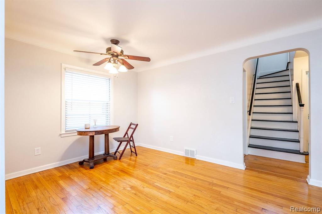 1776 Hampton Road Grosse Pointe Woods, MI 48236 - Photo 12 of 45