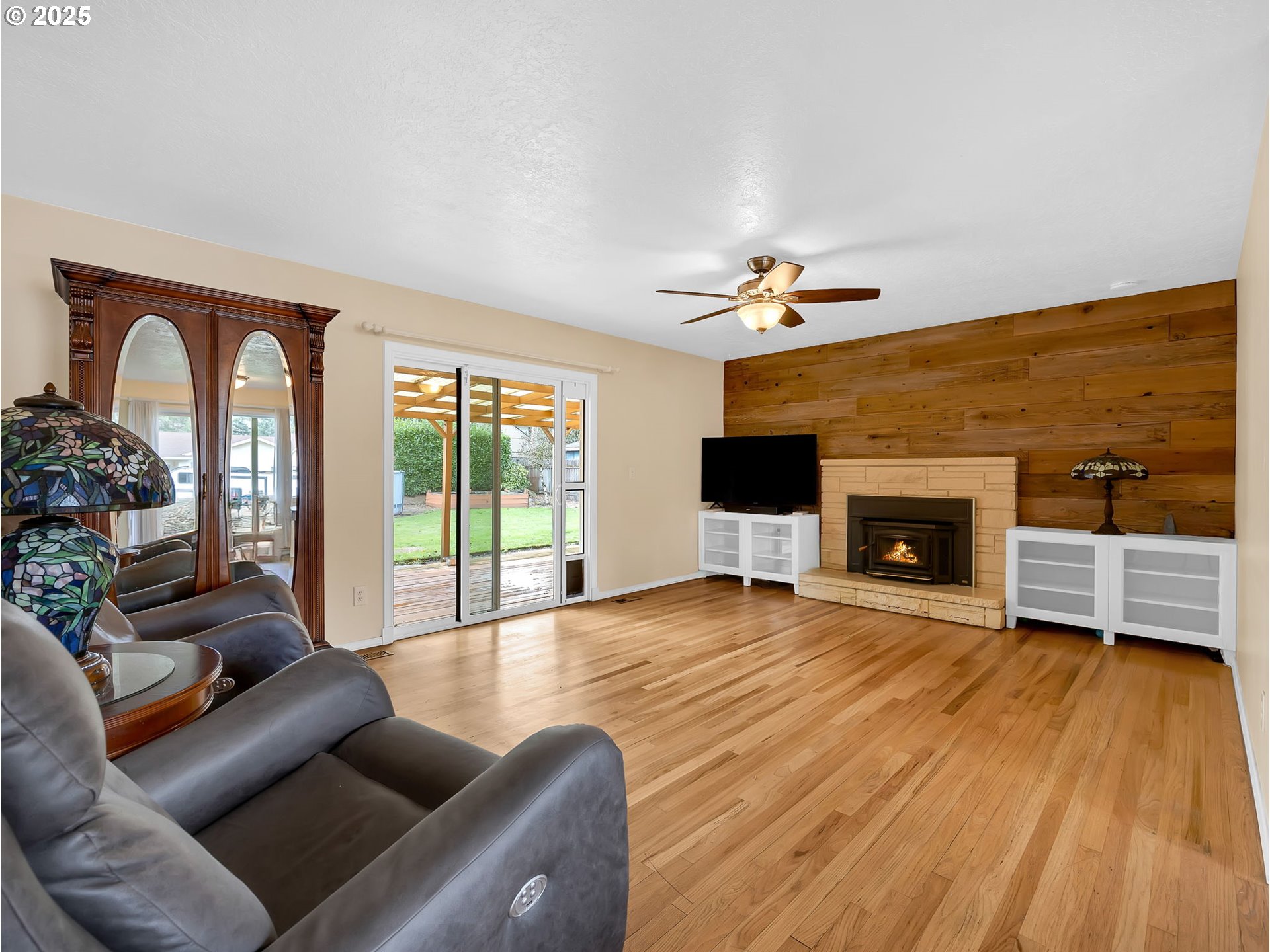 1530 Southeast 10th Street Gresham, OR 97080 - Photo 7 of 35