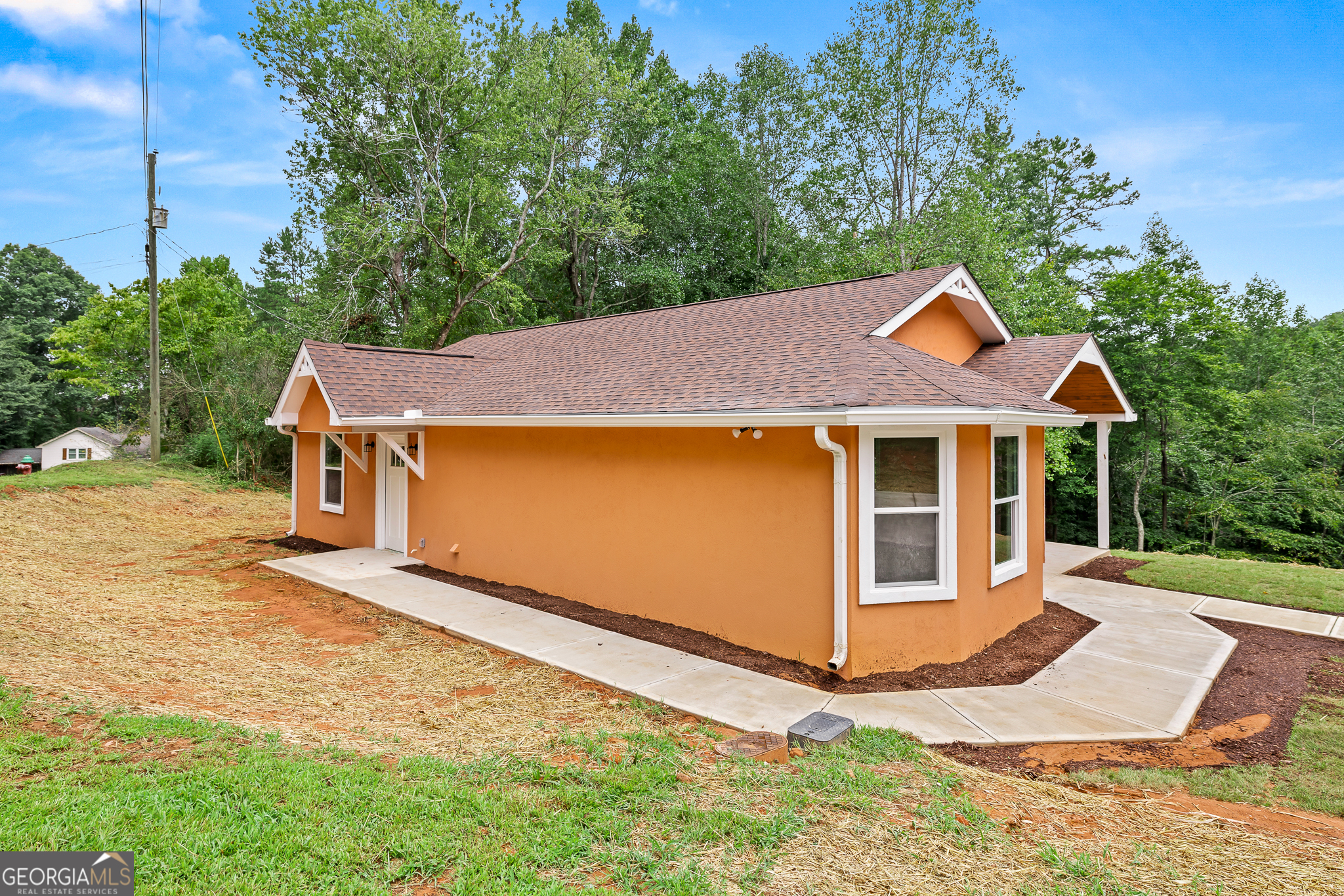 596 Watson Street Toccoa, GA 30577 - Photo 25 of 25 a front view of a house with a yard