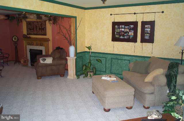 870 Kendale Road Red Lion, PA 17356 - Photo 6 of 9 Gallery Image 6
