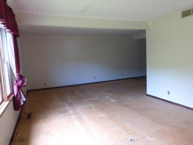 65720 Conrad Road Edwardsburg, MI 49112 - Photo 7 of 23 P1030843