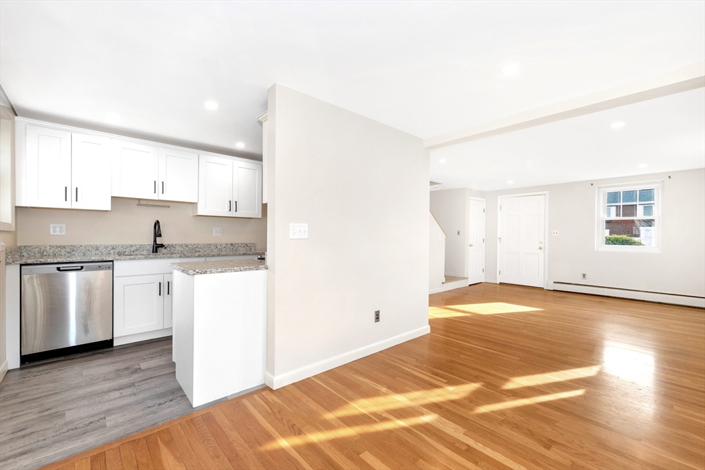 72 Emerson Gardens Road, Unit 72 Lexington, MA 02420 - Photo 11 of 19 Gallery Image 11