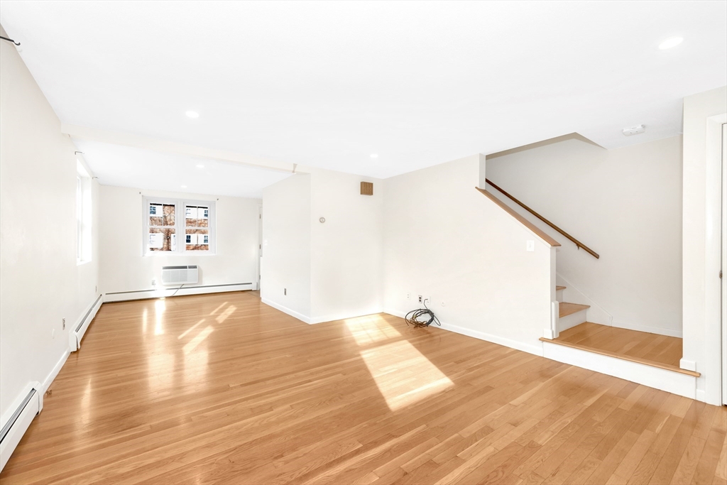 72 Emerson Gardens Road, Unit 72 Lexington, MA 02420 - Photo 9 of 19 Gallery Image 9