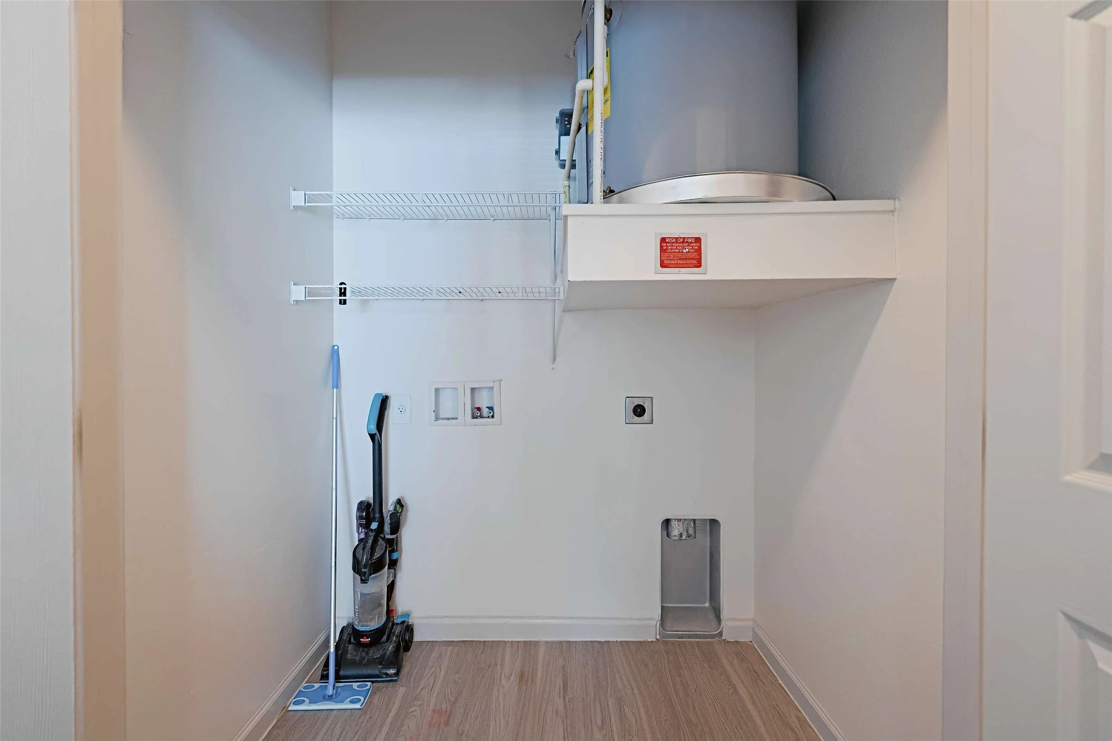 5605 Springdale Road, Unit 222201 Austin, TX 78723 - Photo 27 of 35 Up to 8 weeks free rent and waiving the standard deposit with approved credit and landlord verification.