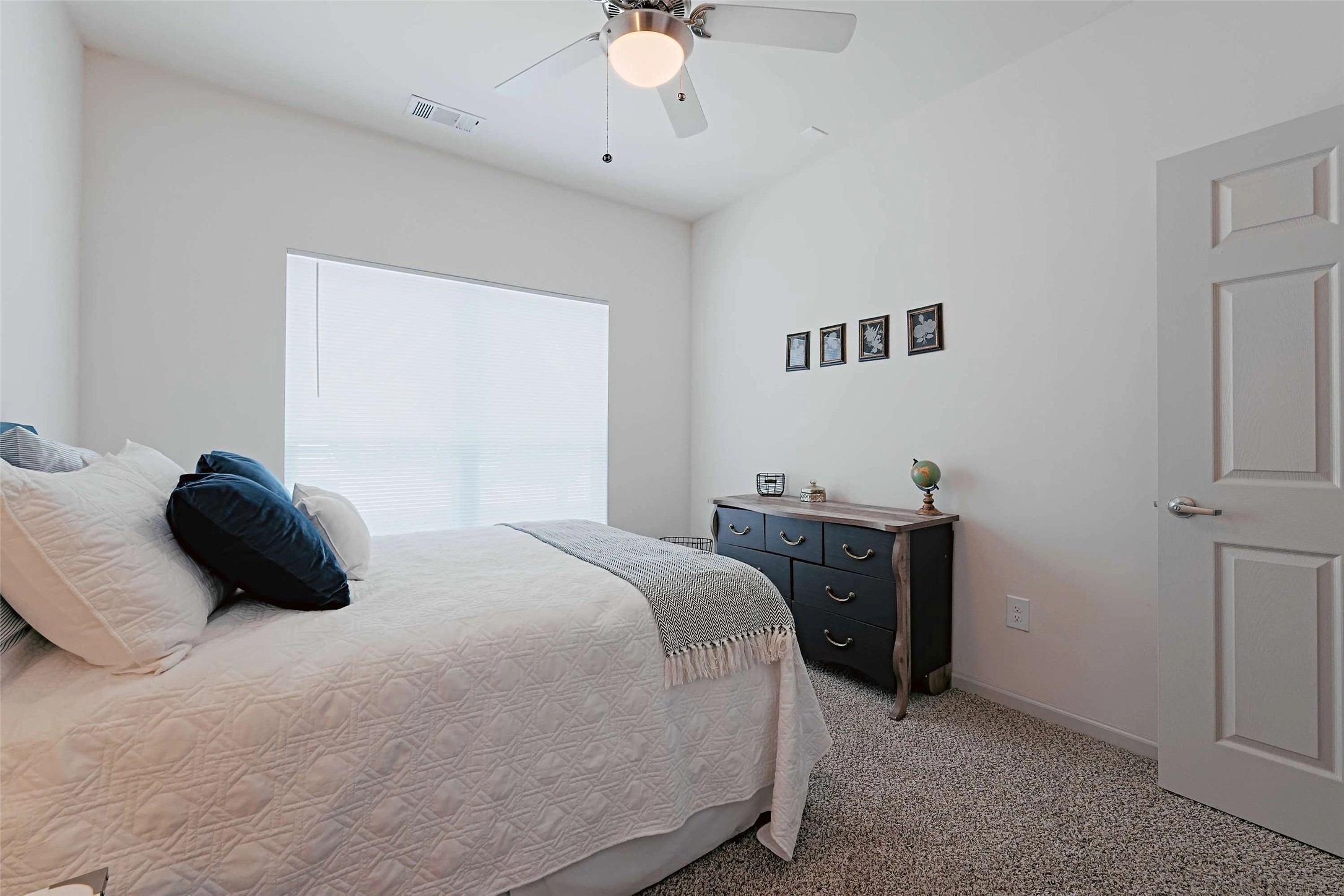 5605 Springdale Road, Unit 222201 Austin, TX 78723 - Photo 5 of 35 Up to 8 weeks free rent and waiving the standard deposit with approved credit and landlord verification.