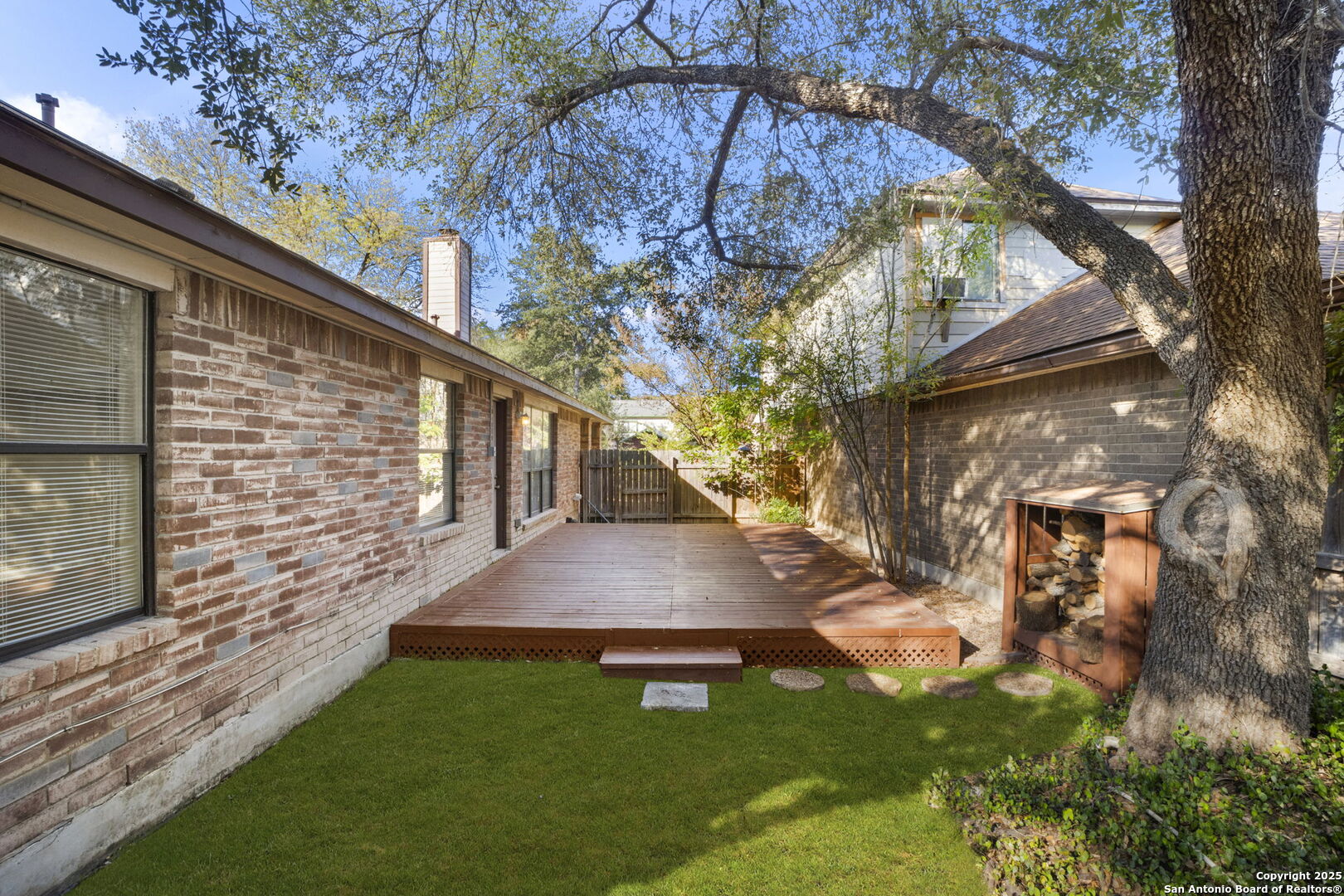 7562 Beaver Tree San Antonio, TX 78249 - Photo 26 of 30 a view of a back yard of the house