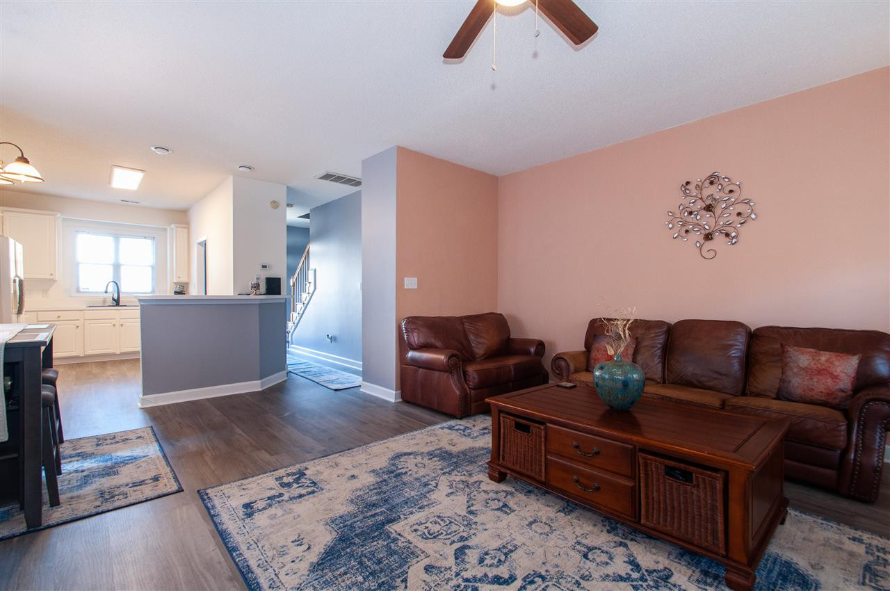 809 Genford Court Raleigh, NC 27609 - Photo 9 of 26 Living Room