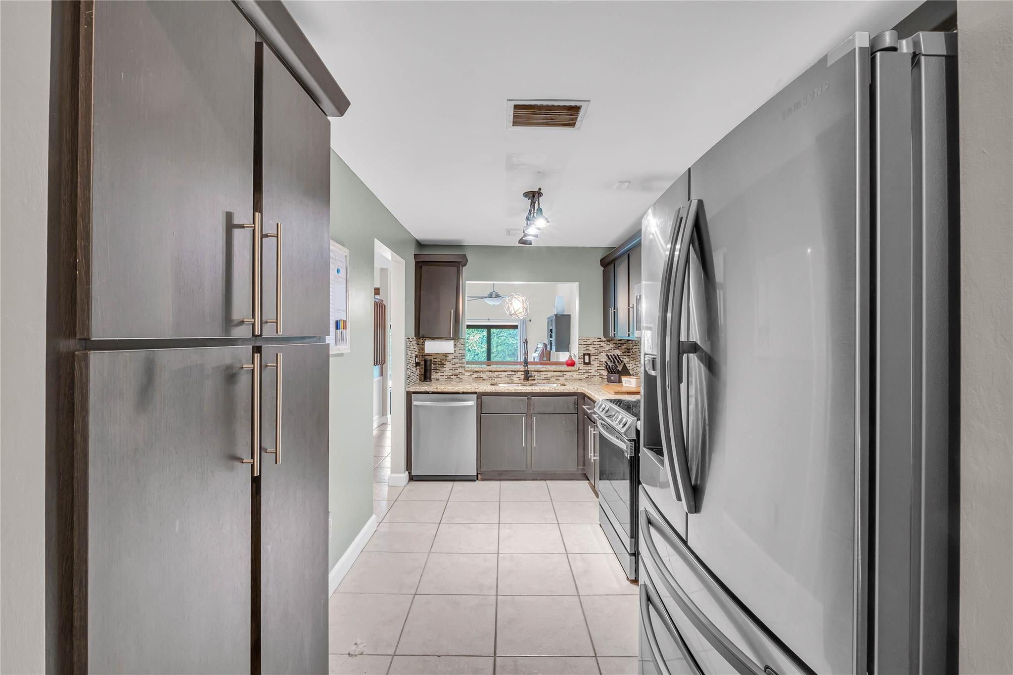 4165 South Pine Island Road, Unit 4165 Davie, FL 33328 - Photo 11 of 39 Photo 11