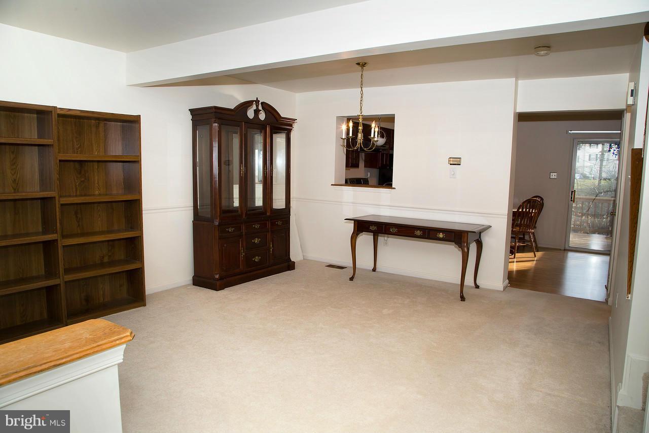 1141 Ingate Road Baltimore, MD 21227 - Photo 5 of 17 Interior (General)