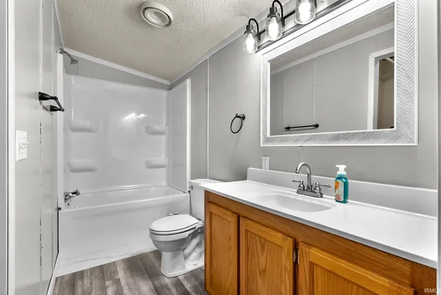 $179,900 | 2263 West 250 South, Warsaw, IN 46580