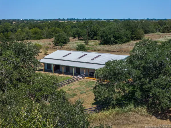 $1,500,000 | 5450 Mazurek Road, Schulenburg, TX 78956