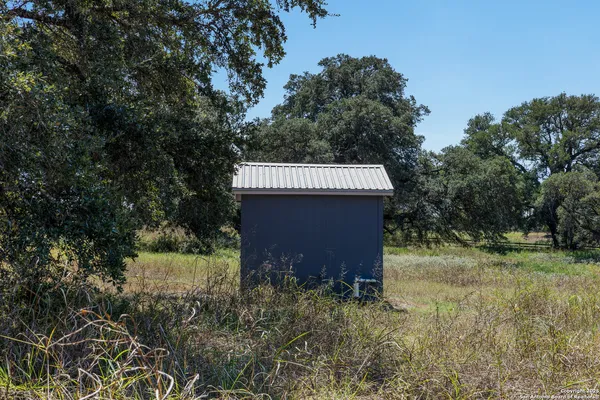 $1,500,000 | 5450 Mazurek Road, Schulenburg, TX 78956