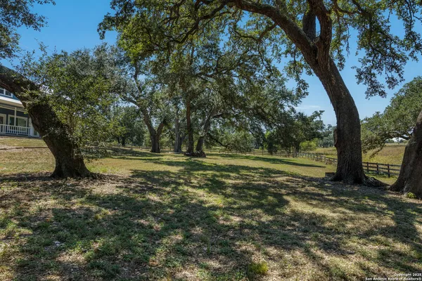 $1,500,000 | 5450 Mazurek Road, Schulenburg, TX 78956