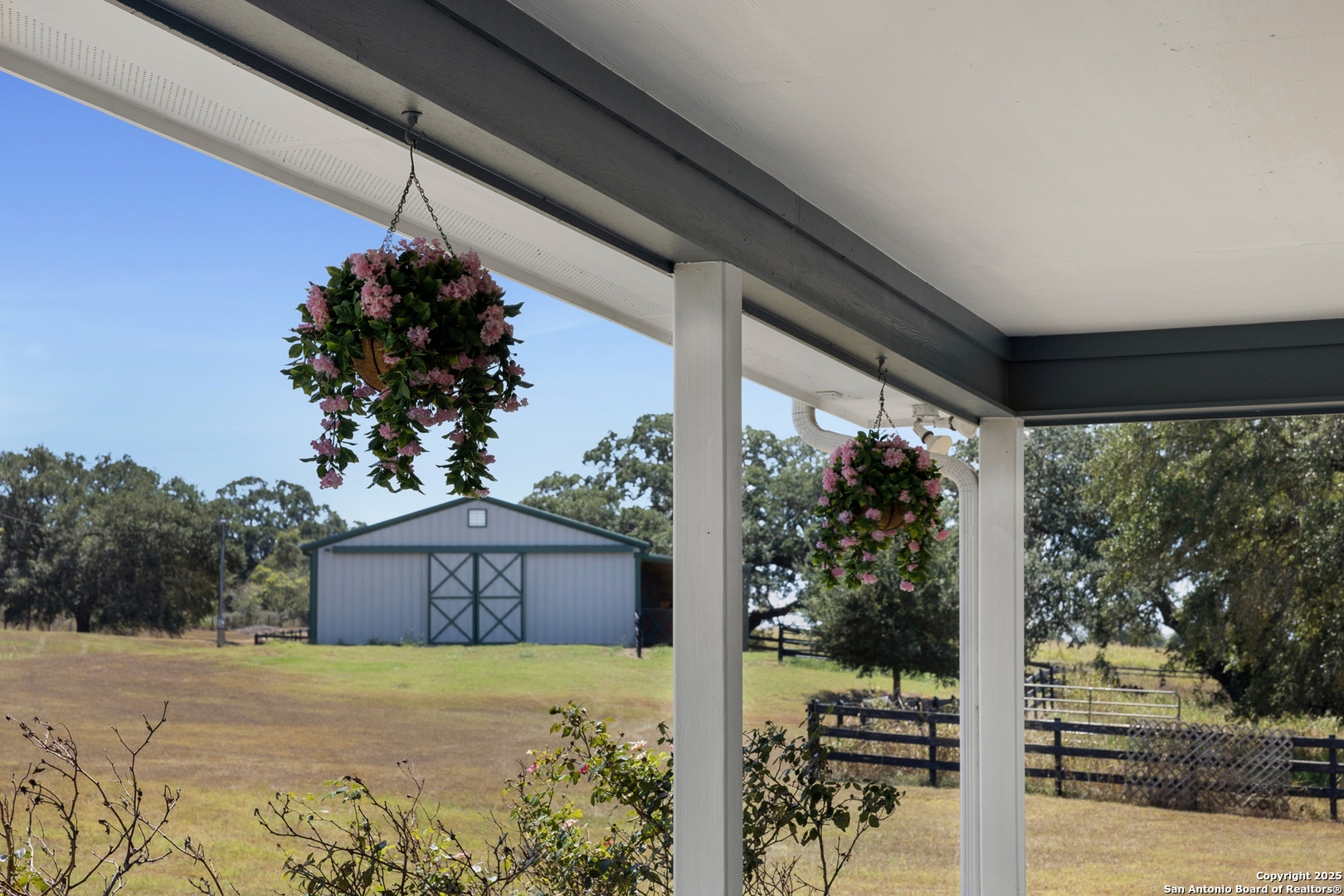 5450 Mazurek Road Schulenburg, TX 78956 - Photo 68 of 68 a front view of a house with garden
