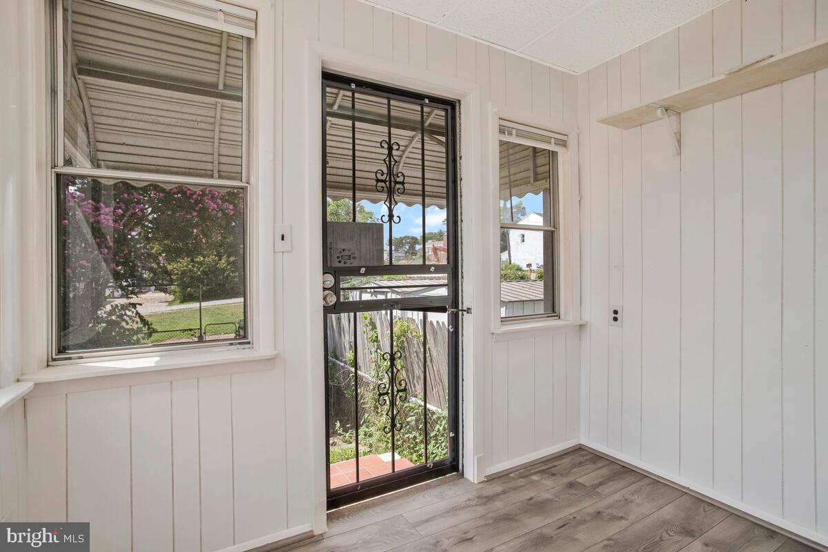 617 Annabel Avenue Baltimore, MD 21225 - Photo 21 of 40 a view of front door