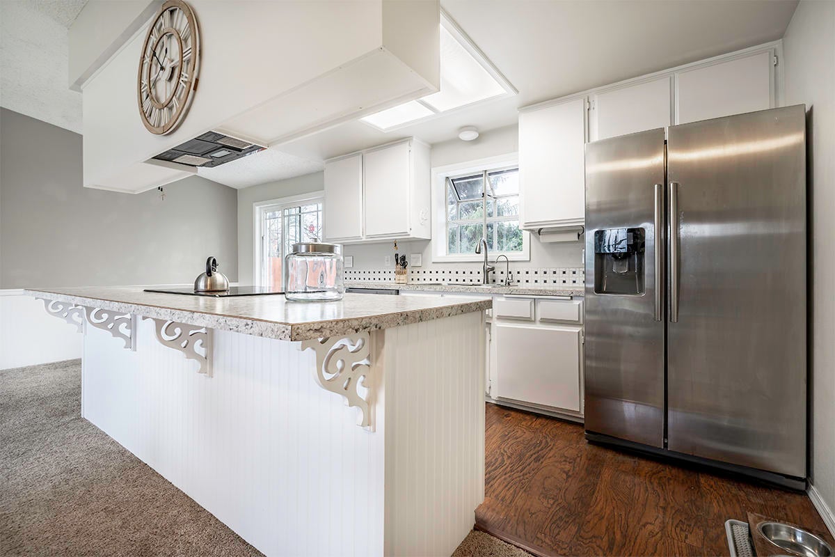 3153 Delta Waters Road Medford, OR 97504 - Photo 13 of 22 DSC06719-HDR
