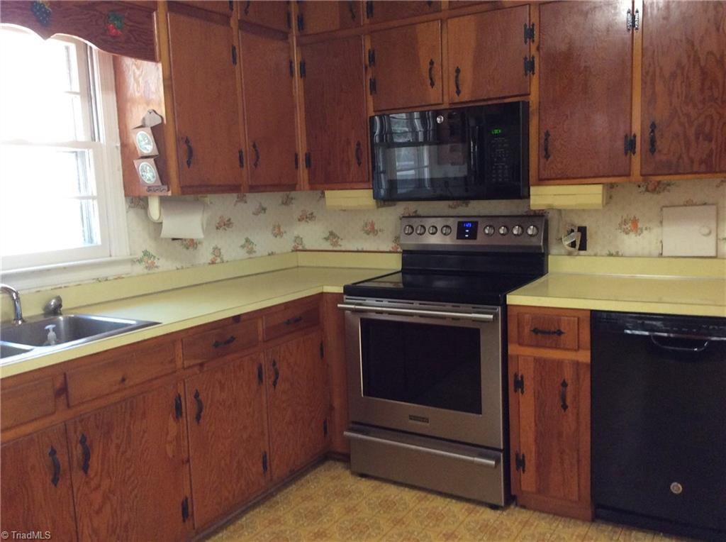 723 New Salem Road Randleman, NC 27317 - Photo 7 of 12 Gallery Image 7