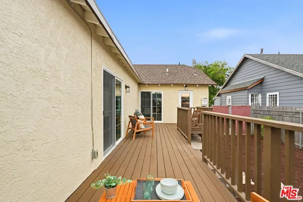 $1,098,000 | 6015 Keniston Avenue, Los Angeles, CA 90043