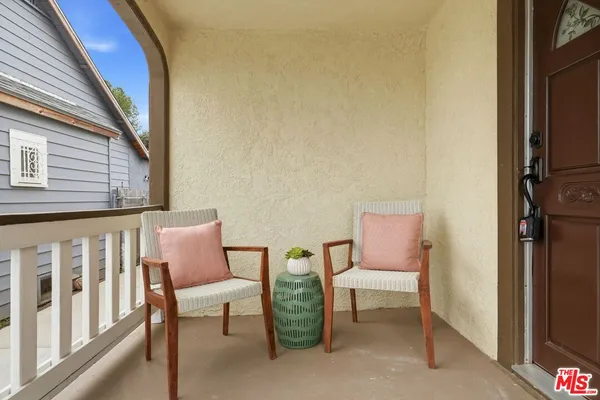 $1,098,000 | 6015 Keniston Avenue, Los Angeles, CA 90043