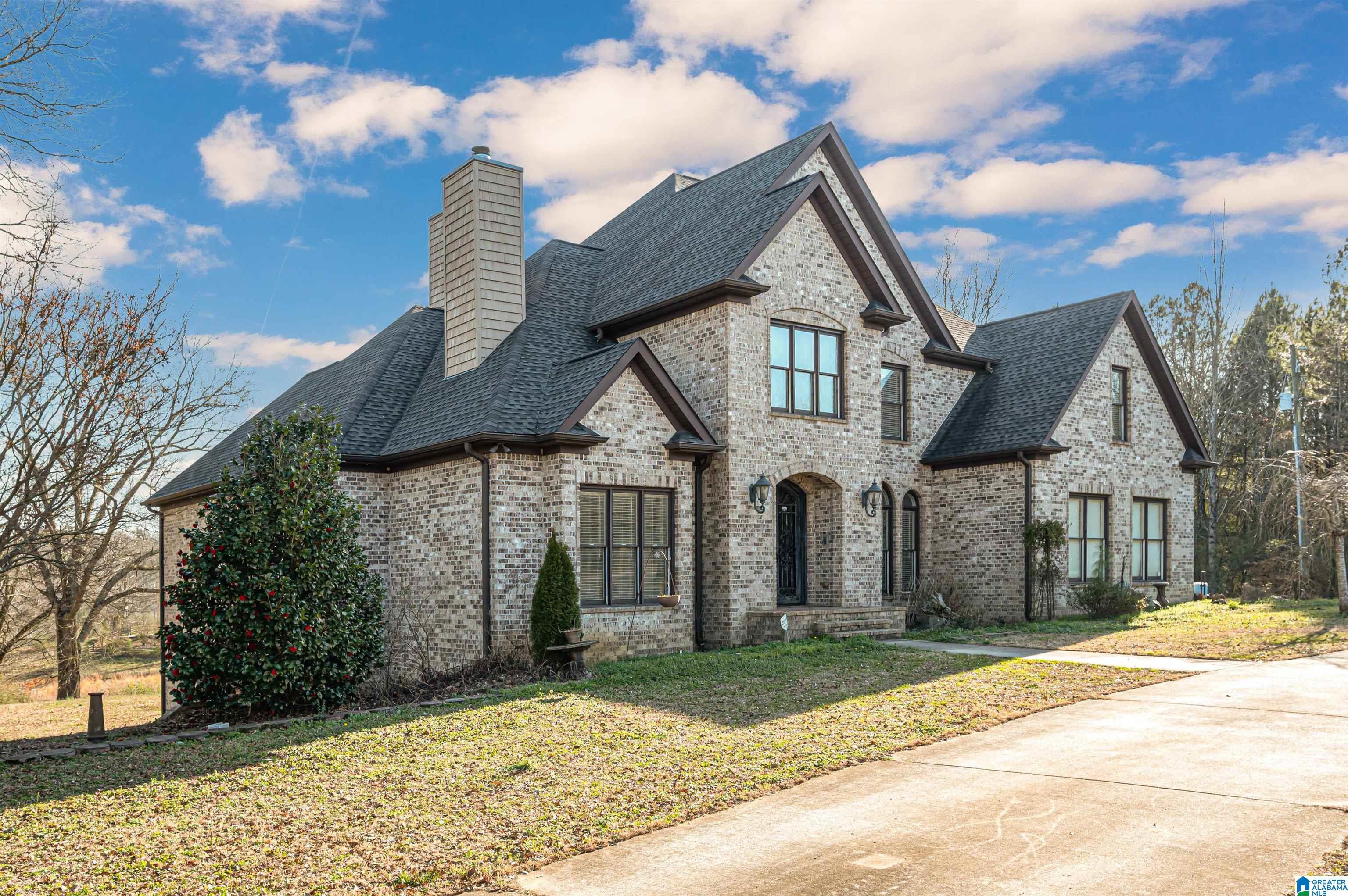 226 Aviation Road Southeast Bessemer, AL 35022 - Photo 3 of 43