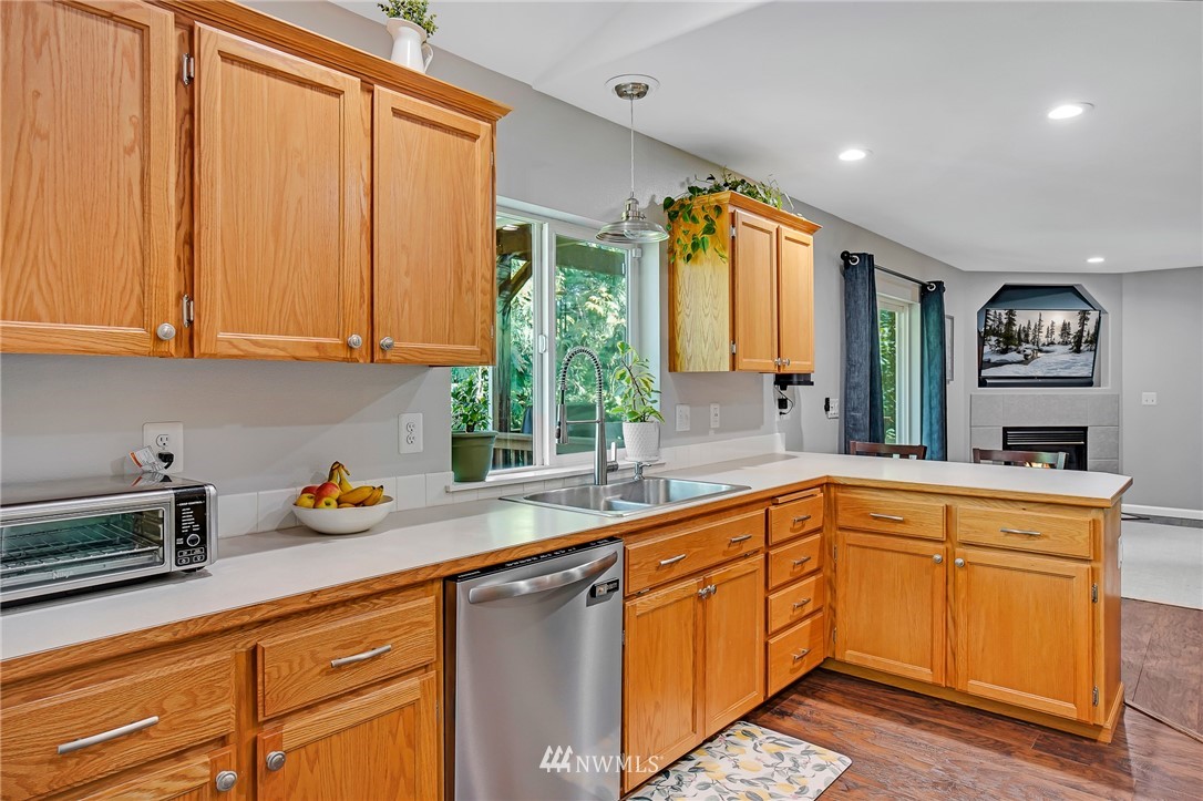 14416 Southeast 188 Way Renton, WA 98058 - Photo 13 of 33 Gallery Image 13