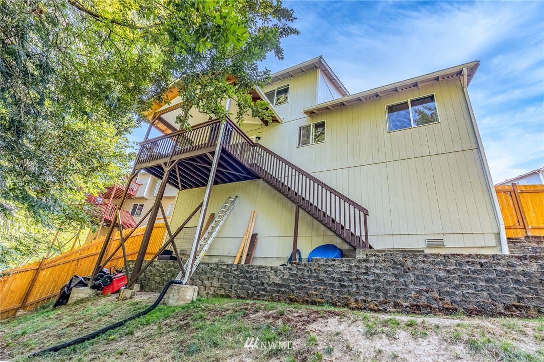14416 Southeast 188 Way Renton, WA 98058 - Photo 32 of 33 Gallery Image 32