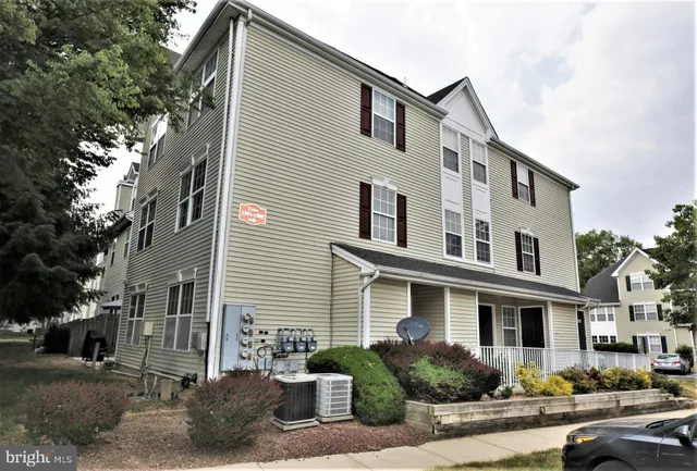 $2,750 | 1303 Blossom Circle, Unit D, Dayton, NJ 08810
