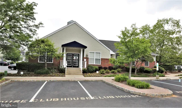 $2,750 | 1303 Blossom Circle, Unit D, Dayton, NJ 08810