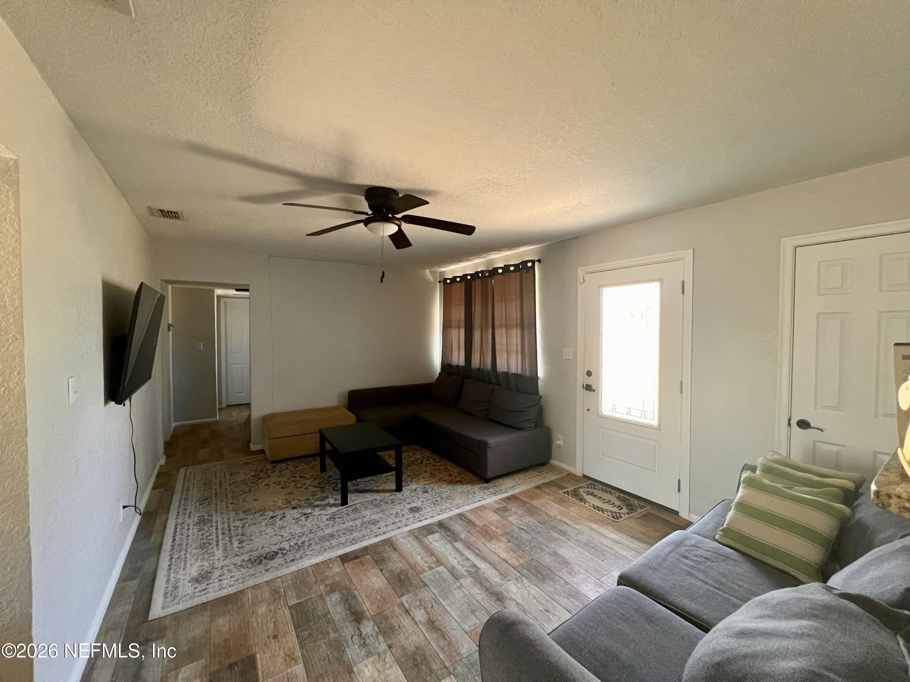 845 Ibis Road Jacksonville, FL 32216 - Photo 3 of 9 IMG_8049