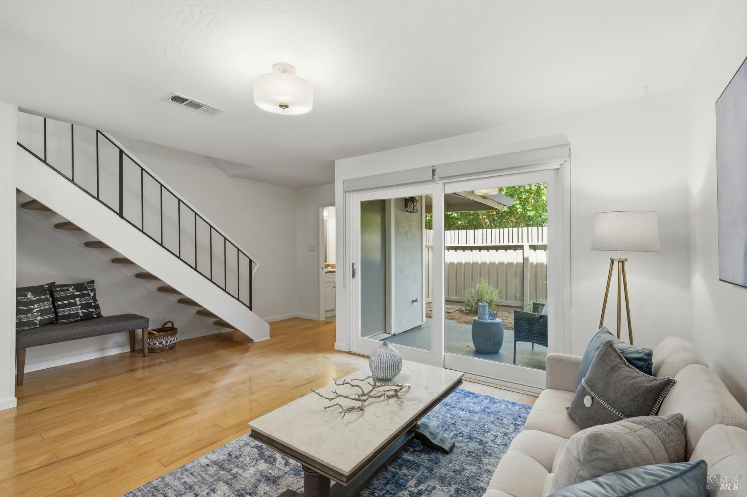 245 Roundtree Way San Rafael, CA 94903 - Photo 4 of 26