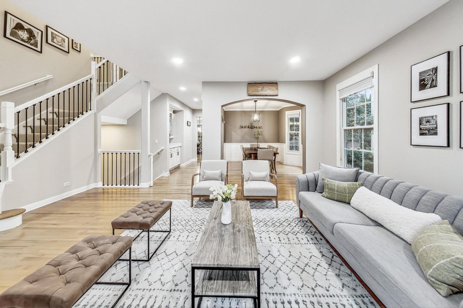 2680 Summit Drive Glenview, IL 60025 - Photo 7 of 70 a living room with furniture and a table