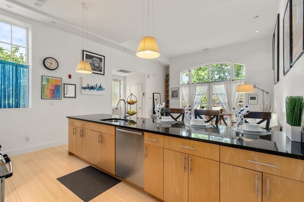 453 Trapelo Road, Unit 2 Belmont, MA 02478 - Photo 7 of 24 Gallery Image 7