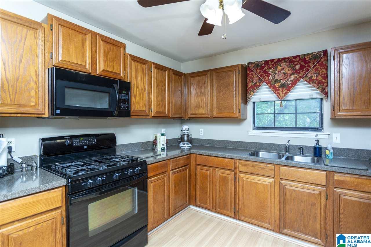108 Spinnaker Lane Alabaster, AL 35007 - Photo 10 of 37