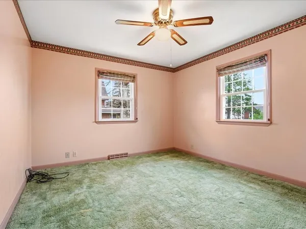 $210,000 | 208 Madison Street, Hopedale, IL 61747