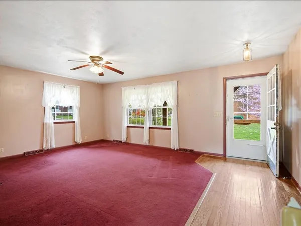 $210,000 | 208 Madison Street, Hopedale, IL 61747