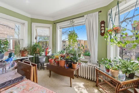 $680,000 | 6710 North Artesian Avenue, Chicago, IL 60645