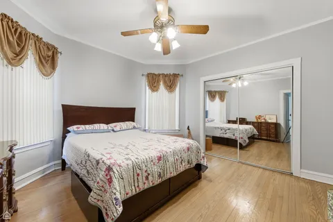 $680,000 | 6710 North Artesian Avenue, Chicago, IL 60645