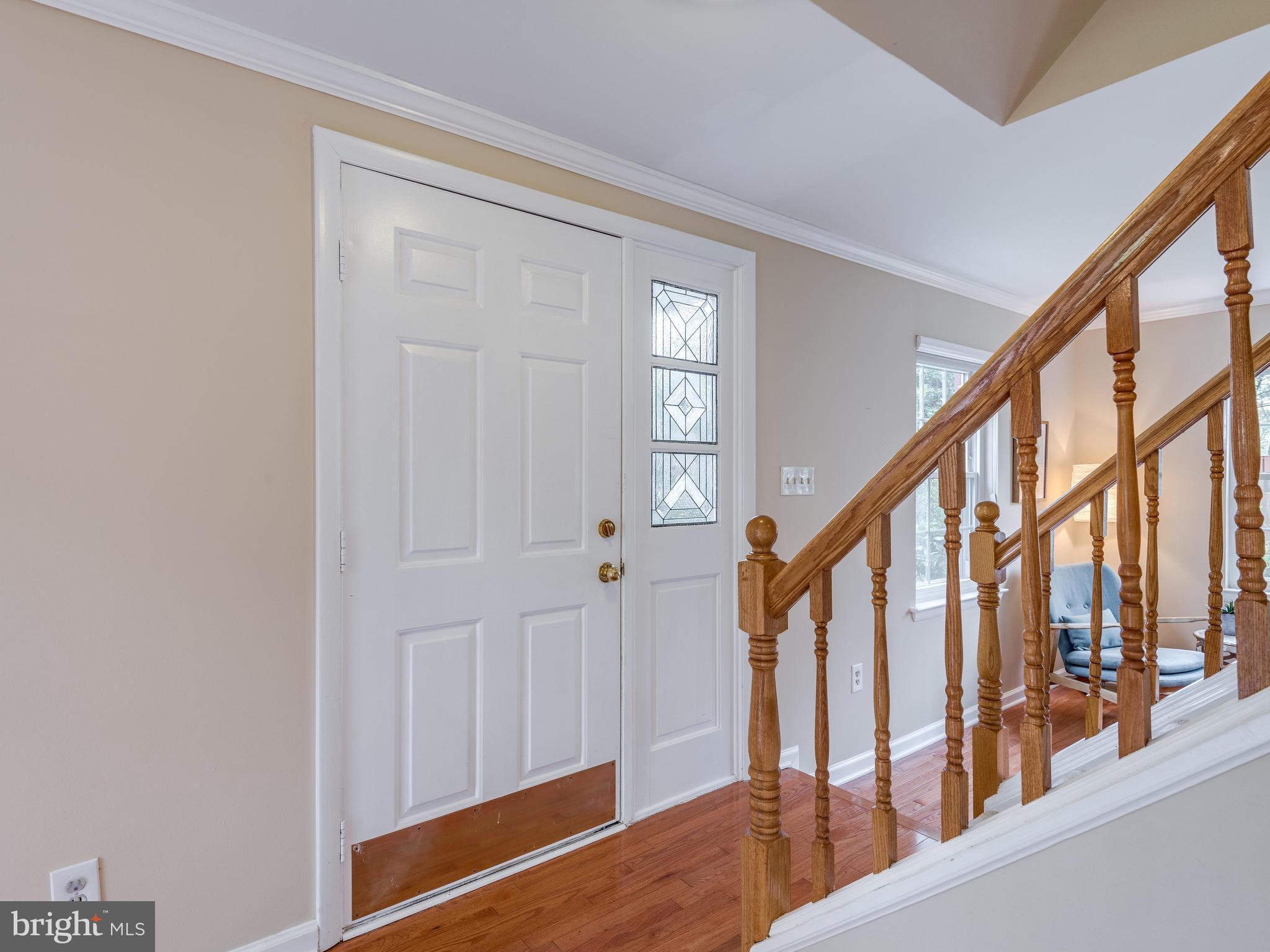 2230 Gunsmith Square Reston, VA 20191 - Photo 3 of 30 Foyer