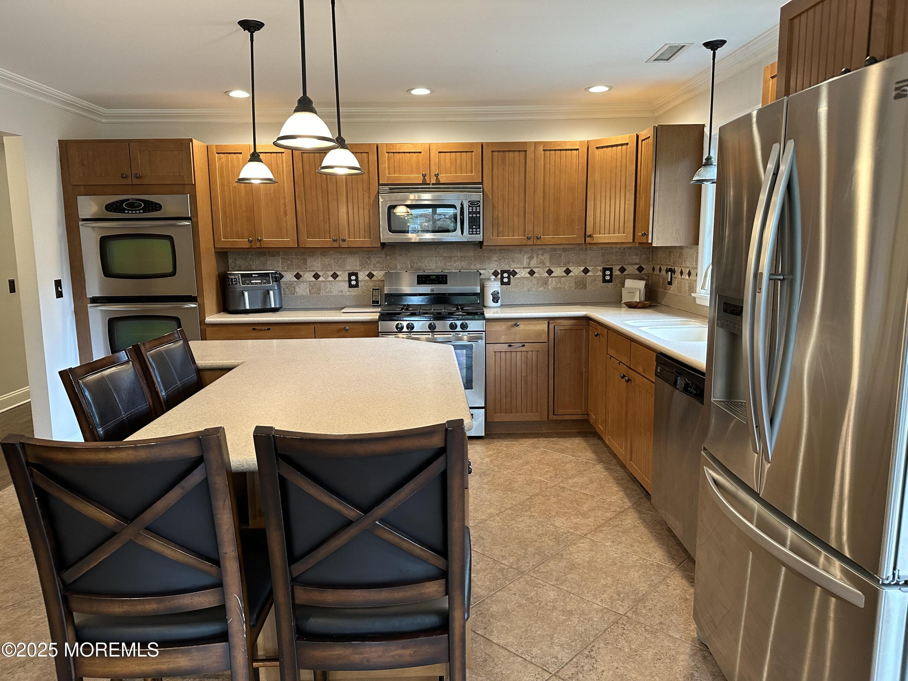 191 Cliftwood Road Oakhurst, NJ 07755 - Photo 6 of 15 kitchen 3 (1)