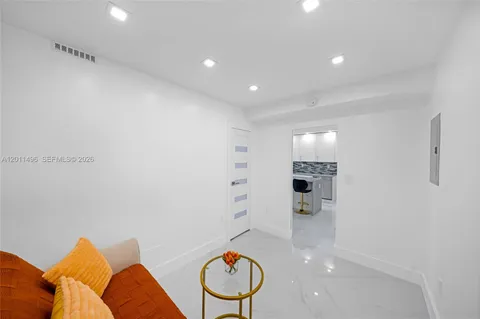 $480,000 | 1985 South Ocean Drive, Unit 10B, Hallandale Beach, FL 33009