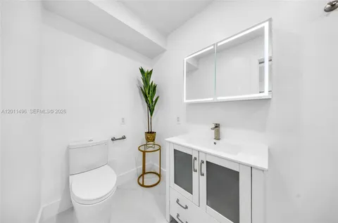 $480,000 | 1985 South Ocean Drive, Unit 10B, Hallandale Beach, FL 33009