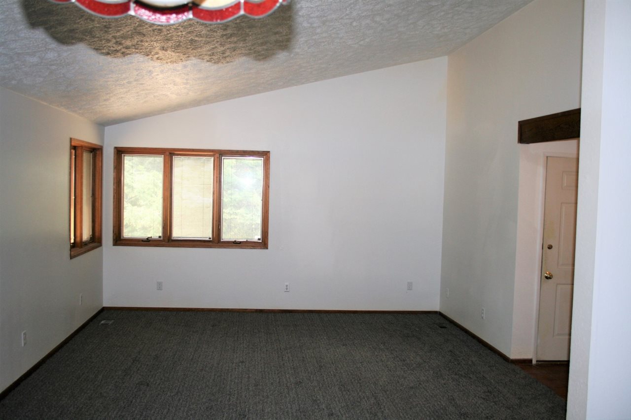 4133 Norris Road Springdale, WA 99173 - Photo 3 of 20