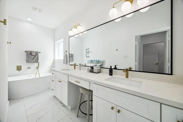 a view of walk in closet