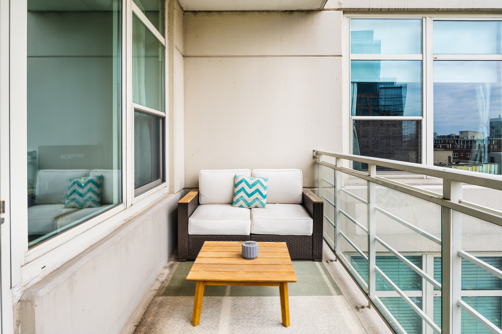 909 West Washington Boulevard, Unit 701 Chicago, IL 60607 - Photo 14 of 25