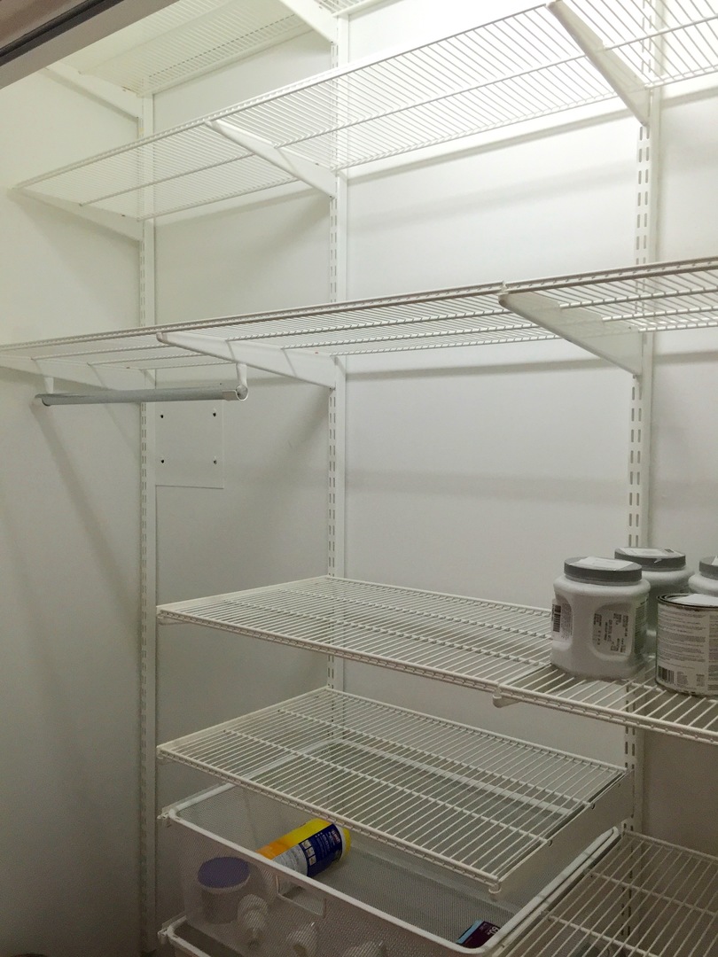 909 West Washington Boulevard, Unit 701 Chicago, IL 60607 - Photo 20 of 25 a view of a small pond with white cabinets