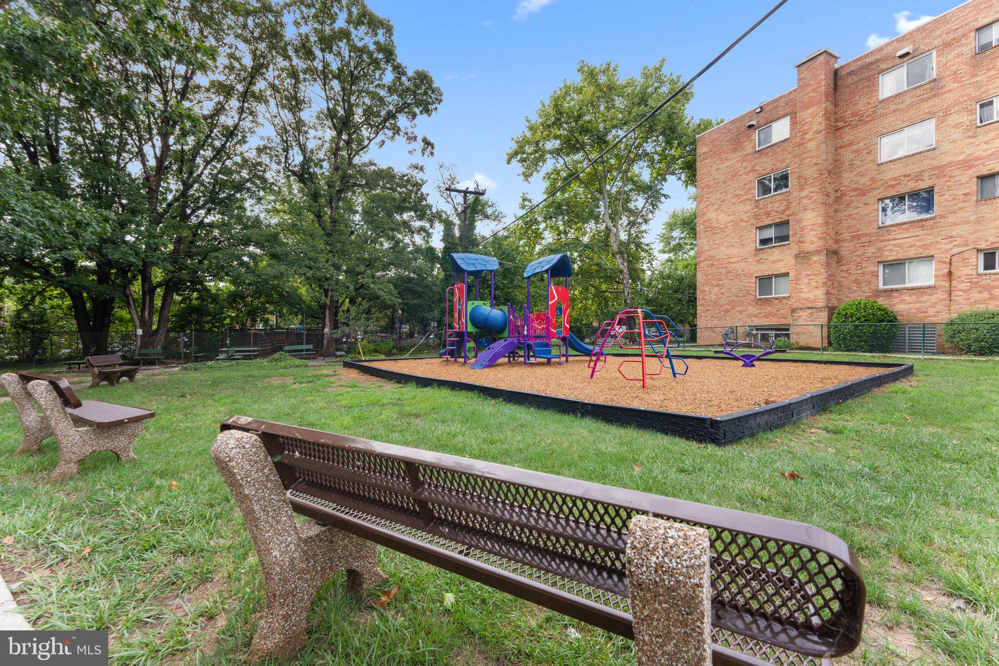 5111 8th Road South, Unit 111 Arlington, VA 22204 - Photo 20 of 42 Gallery Image 20